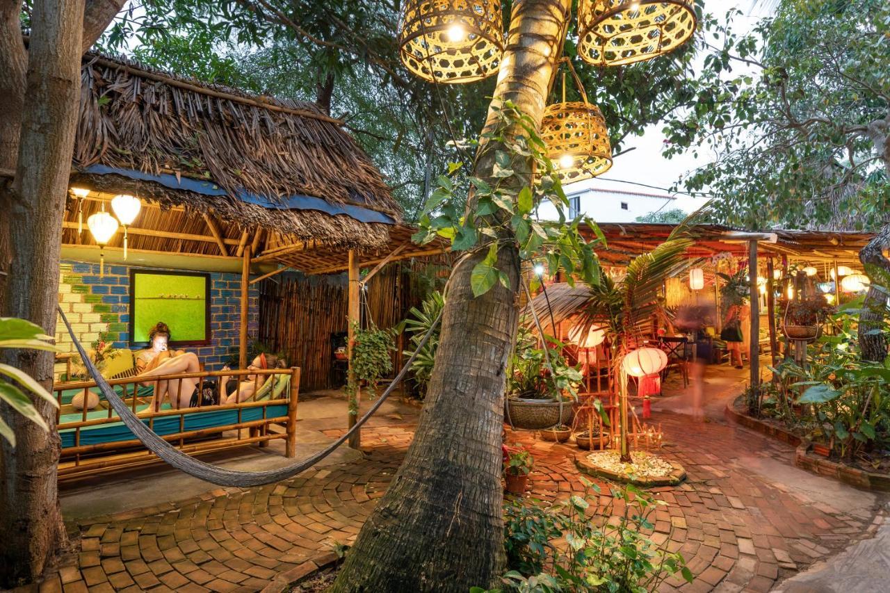 Under The Coconut Tree Hoi An Homestay Bagian luar foto